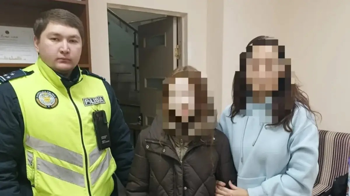 Astanada joǵalyp ketken 10 jastaǵy qyzdy myńnan astam adam izdedi