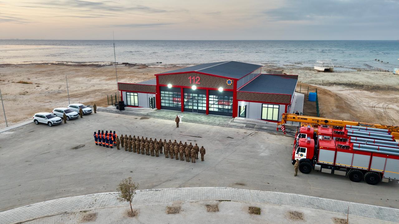 Kaspıı teńiziniń jaǵalaýynda jańa órt sóndirý-qutqarý bólimi ashyldy