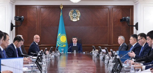 Oljas Bektenov kólik ınfraqurylymyn damytý sharalaryn jedeldetýdi tapsyrdy