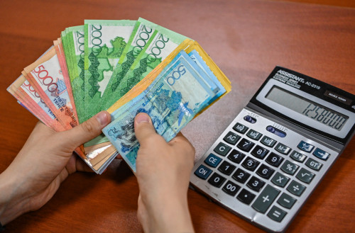 Qyzylordada muǵalimder memleket qarajatyn jymqyrǵan