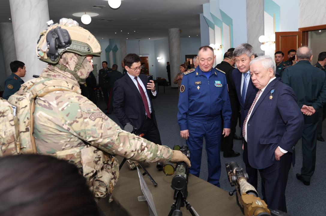 Elordada áskerı qyzmetkerlerdi áleýmettik qoldaýdyń tetikteri talqylandy