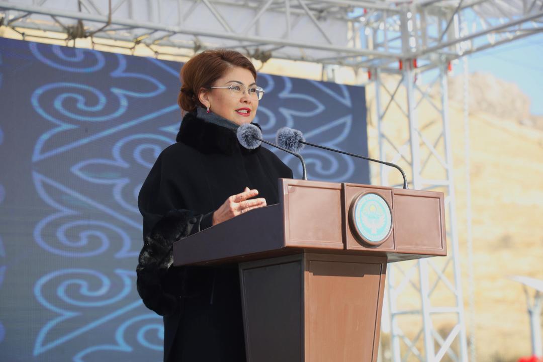 Manas eliniń Abaıǵa qurmeti