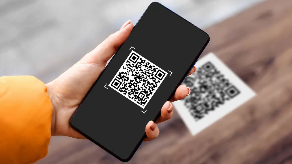 Biryńǵaı QR: POS-termınaldy aýystyrý qajet pe?