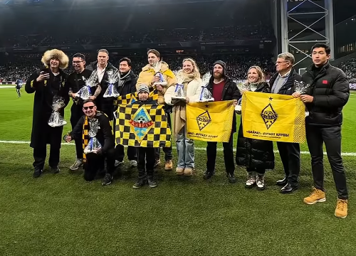 «Kopengagen» quramasynyń ókilderi qazaqstandyq jankúıerlerge kádesyı taratty