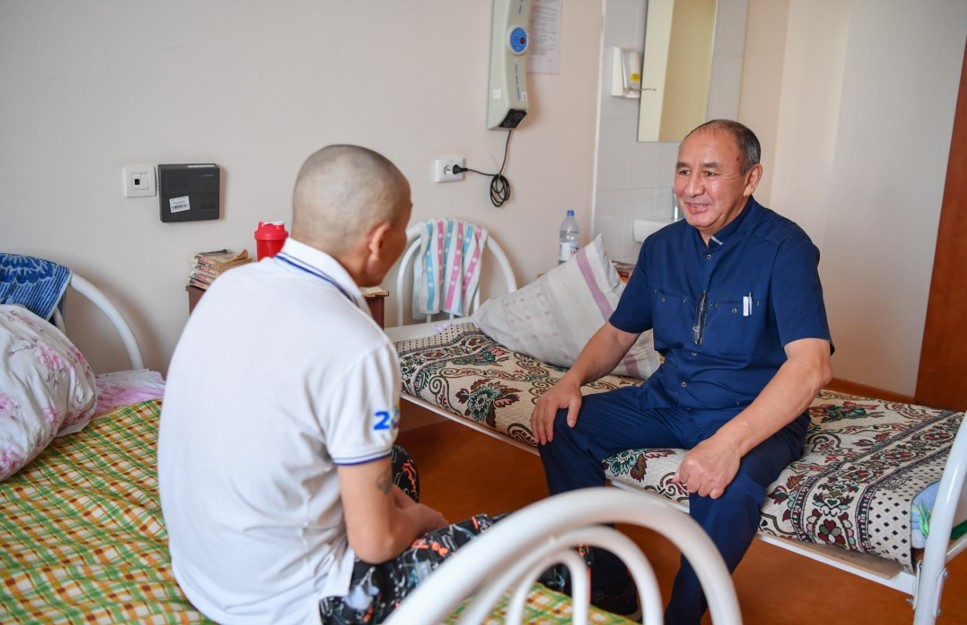 Esirtkige elitkenderdi emdeıtin ortalyq