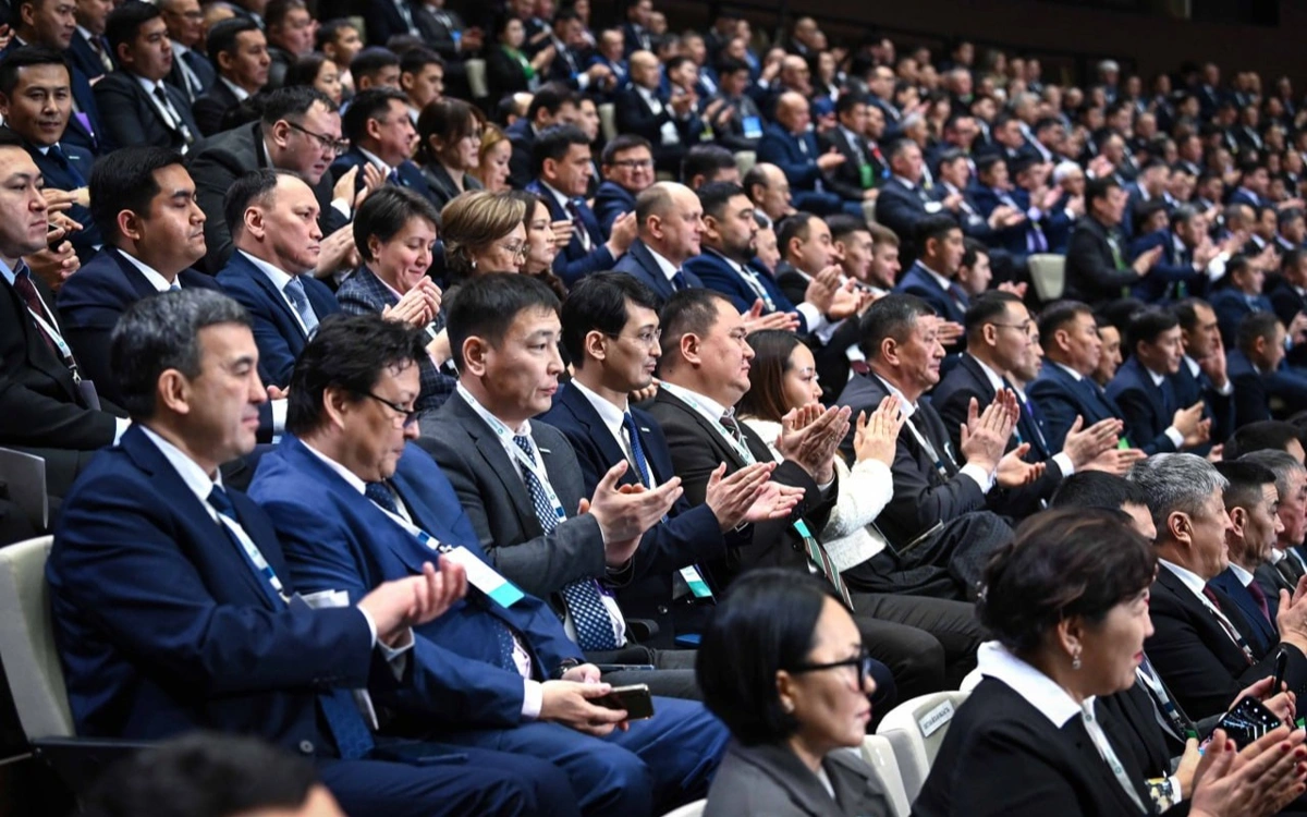 Prezıdent ekologııalyq aıyppuldardyń bir bóligin jergilikti bıýdjetke tóleý máselesin pysyqtaýdy tapsyrdy