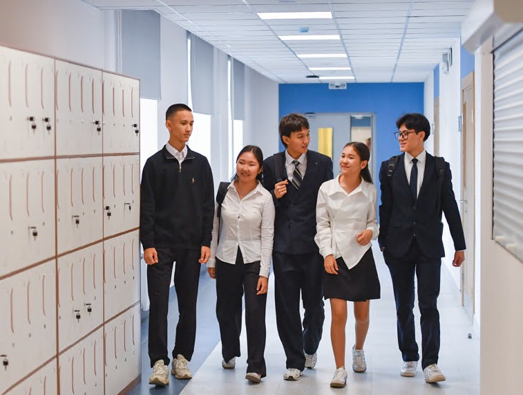 Jekemenshik mektep: talap pen tártip