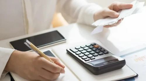 Almatyda shaǵyn bıznestiń salyǵy 3%-ǵa deıin tómendetildi