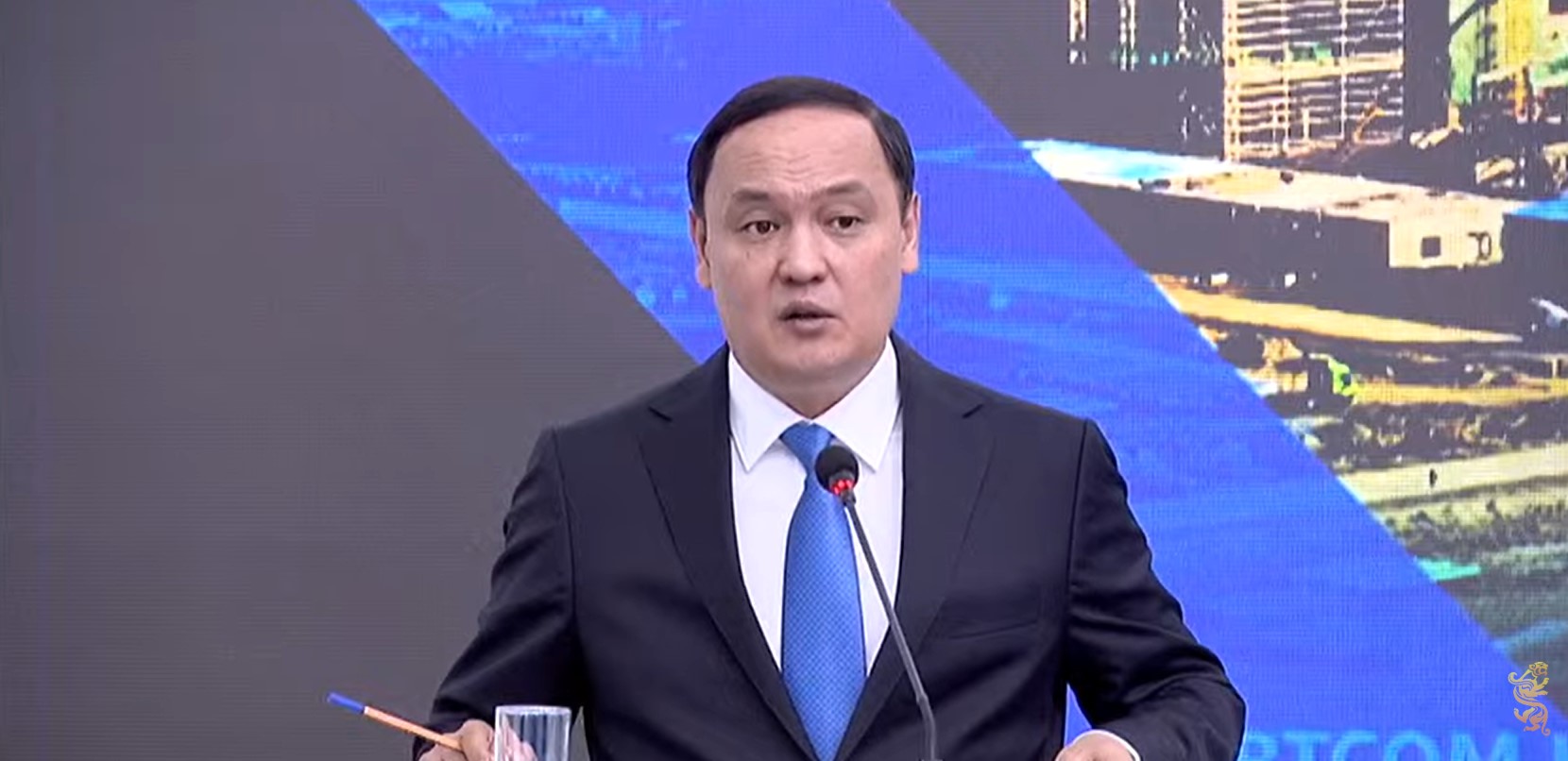 Tekseris júrip jatyr: Jambyl oblysynyń ákimi perzenthanadaǵy daýǵa qatysty pikir bildirdi