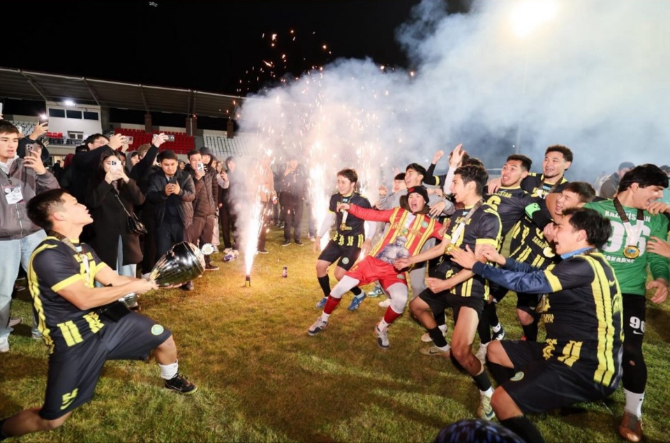 Jastar birligin de, iriligin de kórsetti