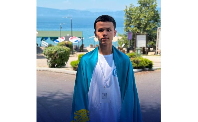 Shymkenttik oqýshy birneshe syrqat túrlerin 3 sekýndta anyqtaıtyn baǵdarlama jasady