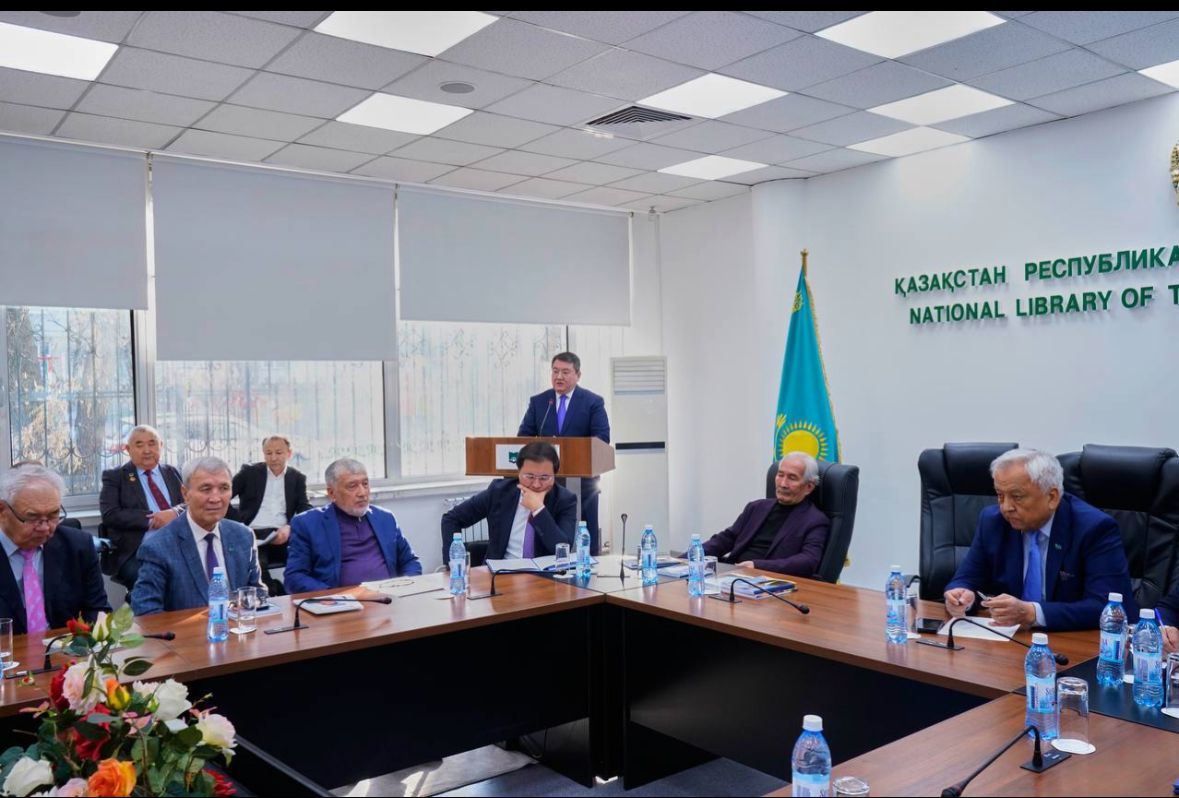 «Muqaǵalı» jýrnalynyń 20 jyldyq mereıtoılyq keshi ótti