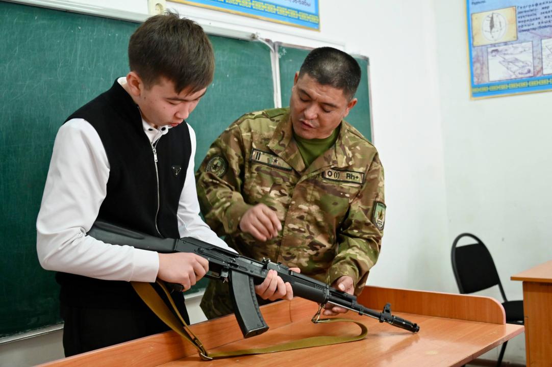 Alǵashqy áskerı daıyndyqtyń jańa erejeleri engizildi