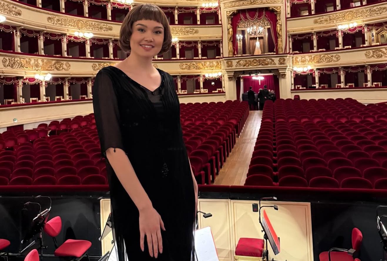 Áıgerimniń debıýti