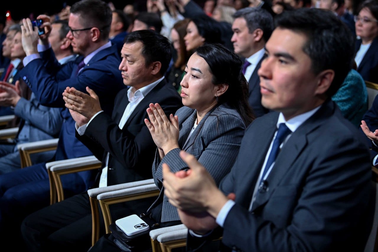 Prezıdent: Syrttan keletin ónimge tym táýeldimiz, buǵan jol berýge bolmaıdy