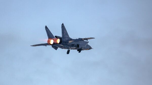 Reseıde bortynda 7 adam bolǵan áskerı ushaq qulady