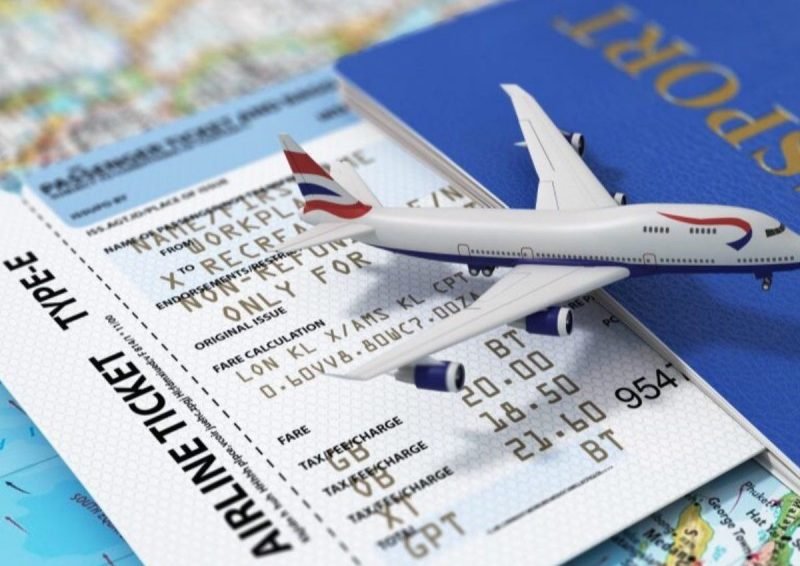 Murat Ábenov vıse-mınıstrdiń «áýe bıletterin tolyq qaıtarsaq, baǵa sharyqtaıdy» degen sózin shyndyqqa janaspaıdy dep málimdedi