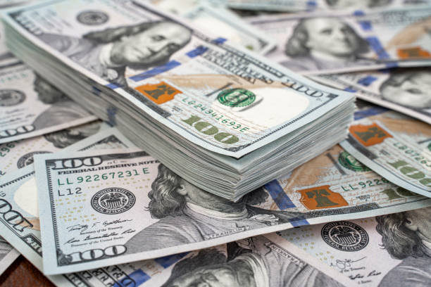 Búgingi dollar baǵamy qandaı?