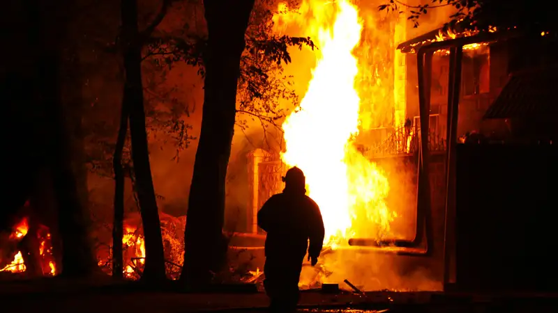 Astanada jıhaz shyǵaratyn seh órtendi