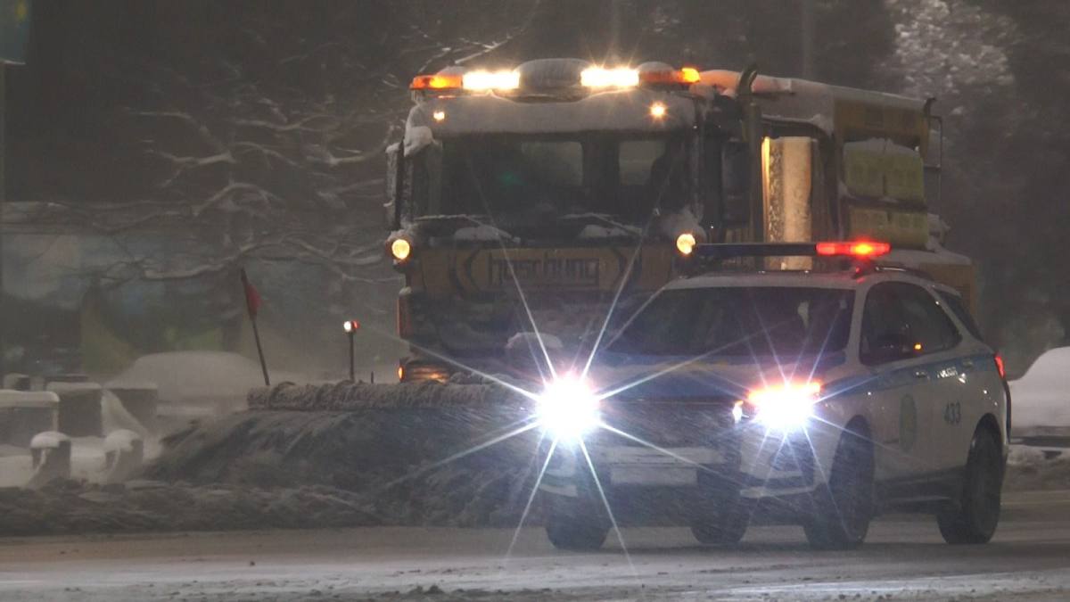 Almatyda bir túnde 58 jol apaty tirkeldi