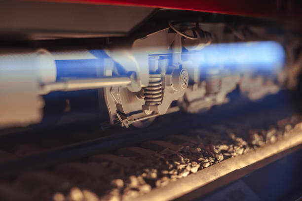 Almaty-2 temirjol beketinde 52 adam tabıǵı gazdan ýlandy: eki bala jansaqtaý bóliminde