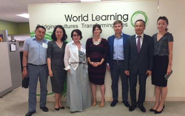 AQSh-ta Qazaq handyǵynyń 550 jyldyǵyna arnalǵan derekti fılmniń resmı tusaýkeseri ótedi