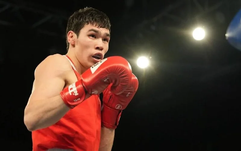 Sabyrjan Aqqalyqov bokstan álem chempıonatynyń kúmis júldegeri atandy