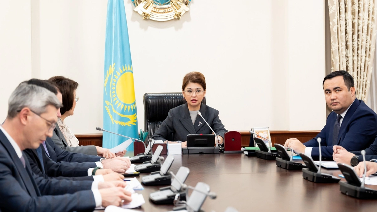 Úkimette «Aýylda densaýlyq saqtaýdy jańǵyrtý» jobasynyń júzege asyrylý barysy qaraldy