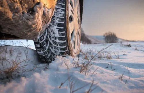 Aqmola oblysynda alty adam qar qursaýynan qutqaryldy