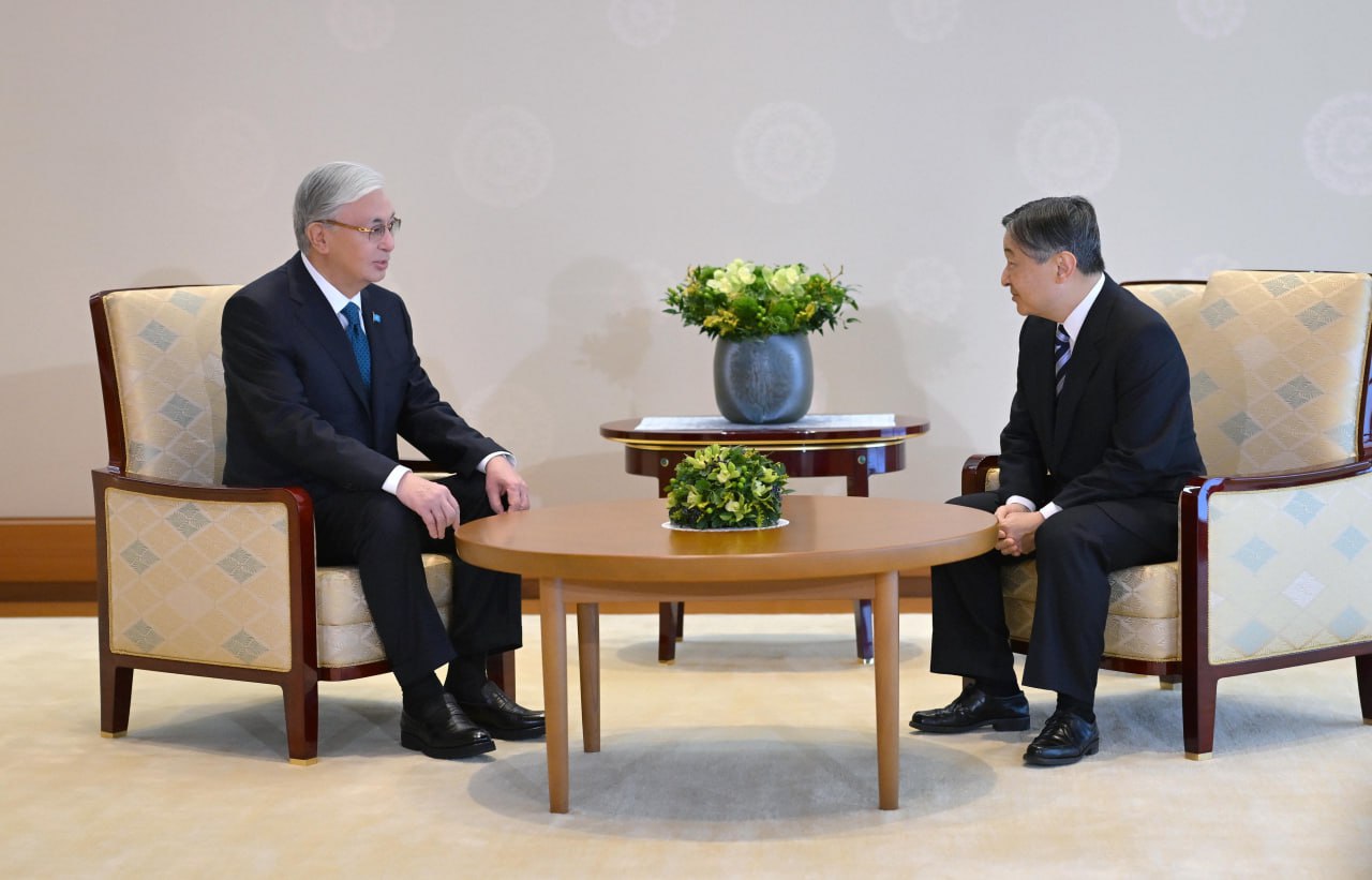 Memleket basshysy Japonııa Imperatory Narýhıtomen kezdesti