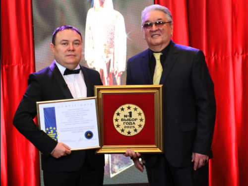 ”Almaty aqshamy” gazeti “Qazaqstandaǵy Jyl tańdaýy” mártebeli marapatyna ıe boldy