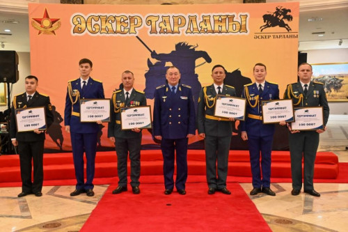 «Ásker tarlany»: úzdik áskerı qyzmetshiler marapattaldy