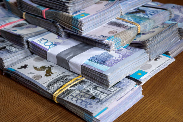 Qaıtarylǵan aktıvter: Dýbaıdaǵy vıllalar men «Dýman» qonaq úıi satyldy