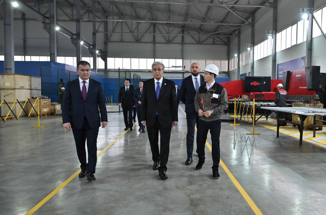 Memleket basshysy Tausogar zaýytyn aralap kórdi