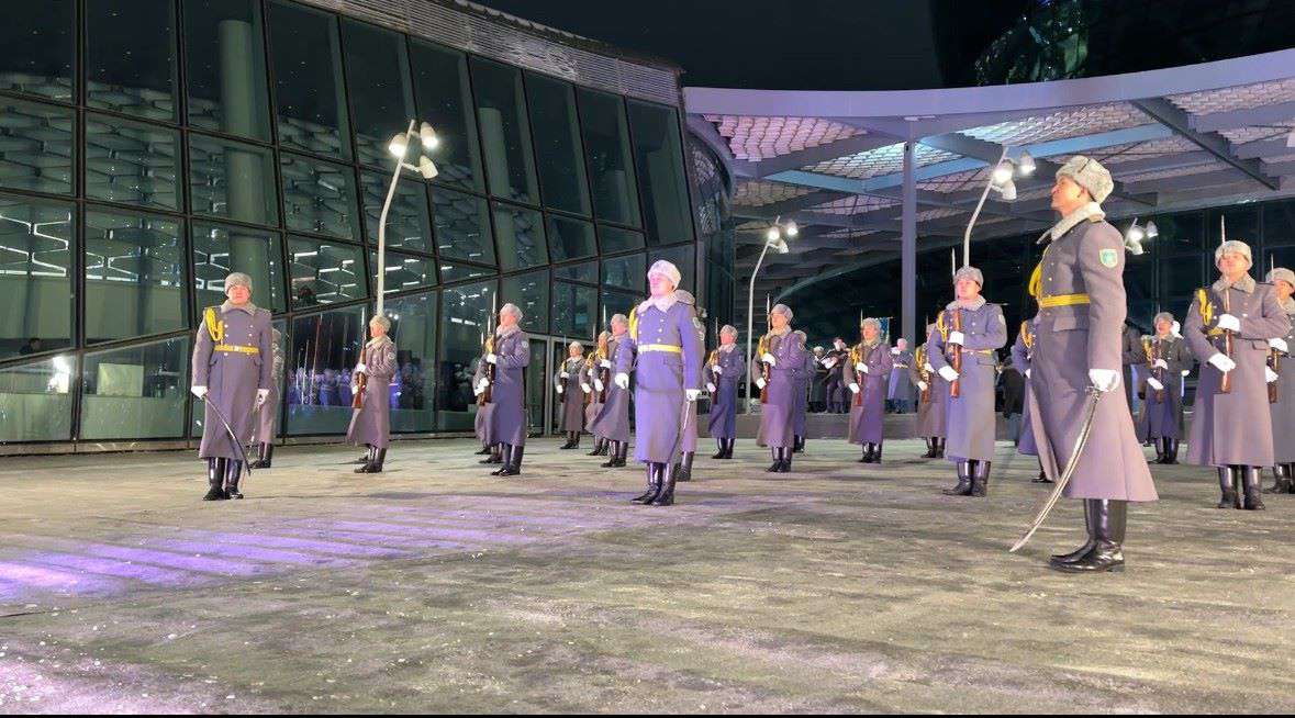 Baýyrjan Momyshulynyń mereıtoıyna oraı plas-konsert ótti