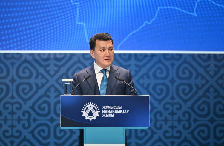 Erlan Qarın: 1300-ge jýyq jumysshy memlekettik marapat  aldy