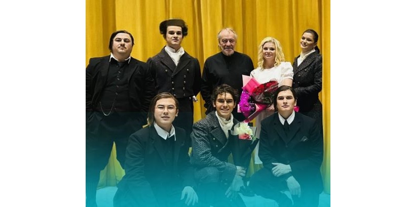«Astana Opera» solısi áıgili Úlken teatr sahnasynda óner kórsetti
