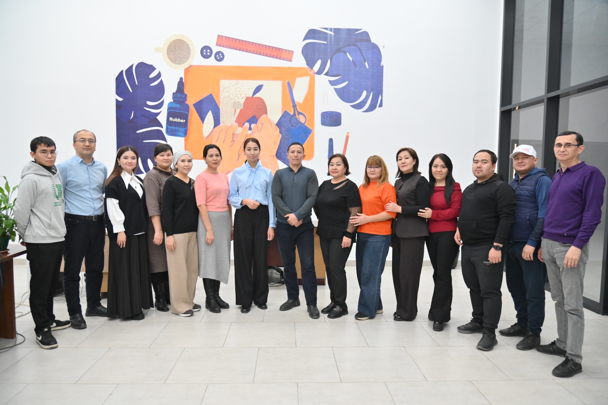 Megapolıs aınasyndaı qos basylym