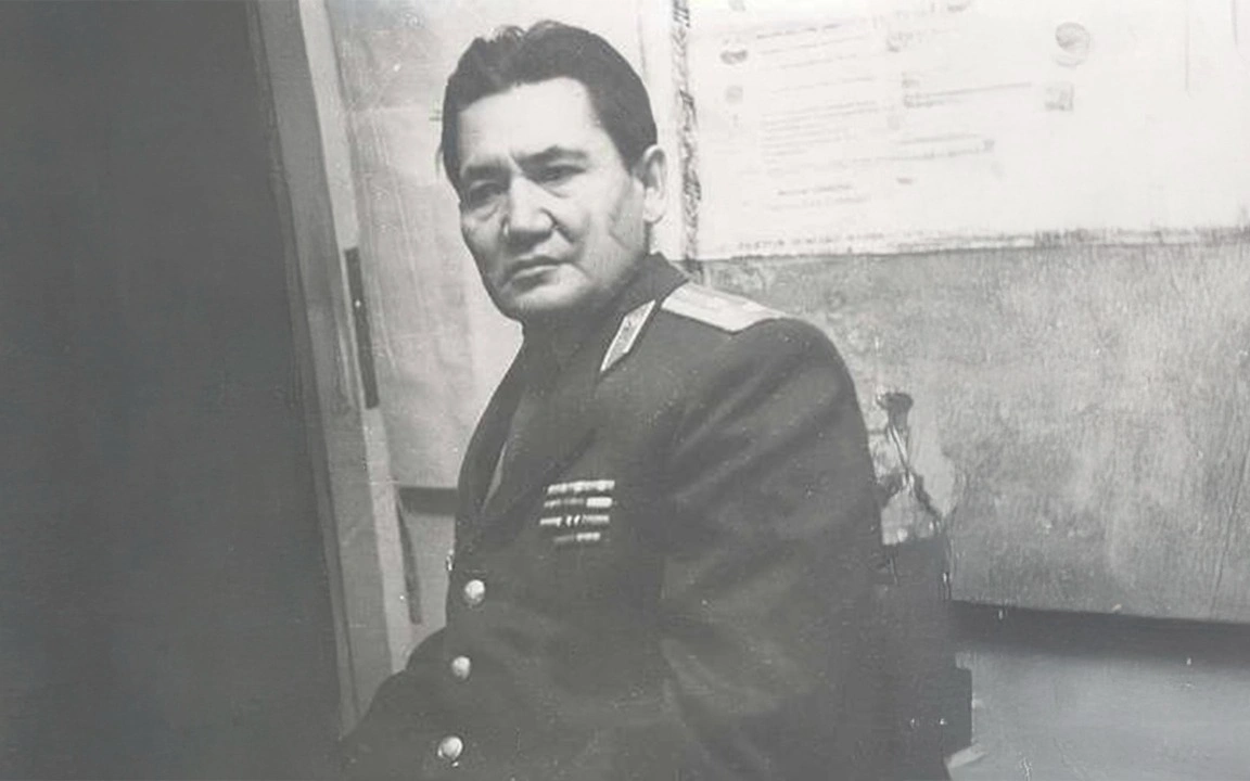 Baýyrjan Momyshulyna «Halyq qaharmany» ataǵy resmı túrde berildi