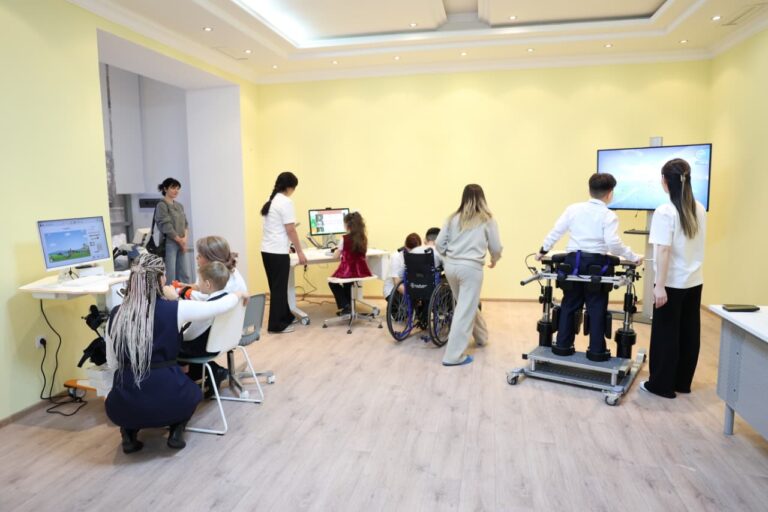 Qostanaıda erekshe balalardy ońaltý ortalyǵy ashyldy