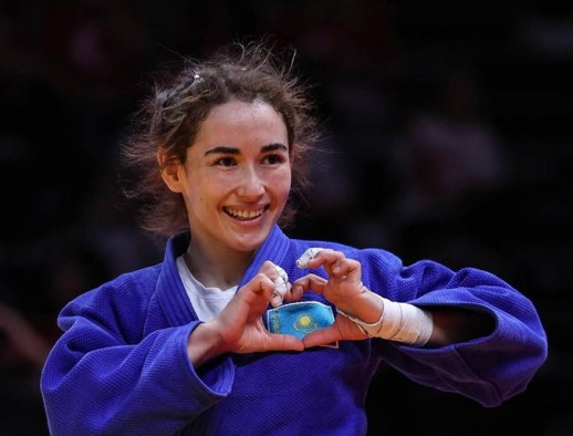 Ábıba kósh bastap tur