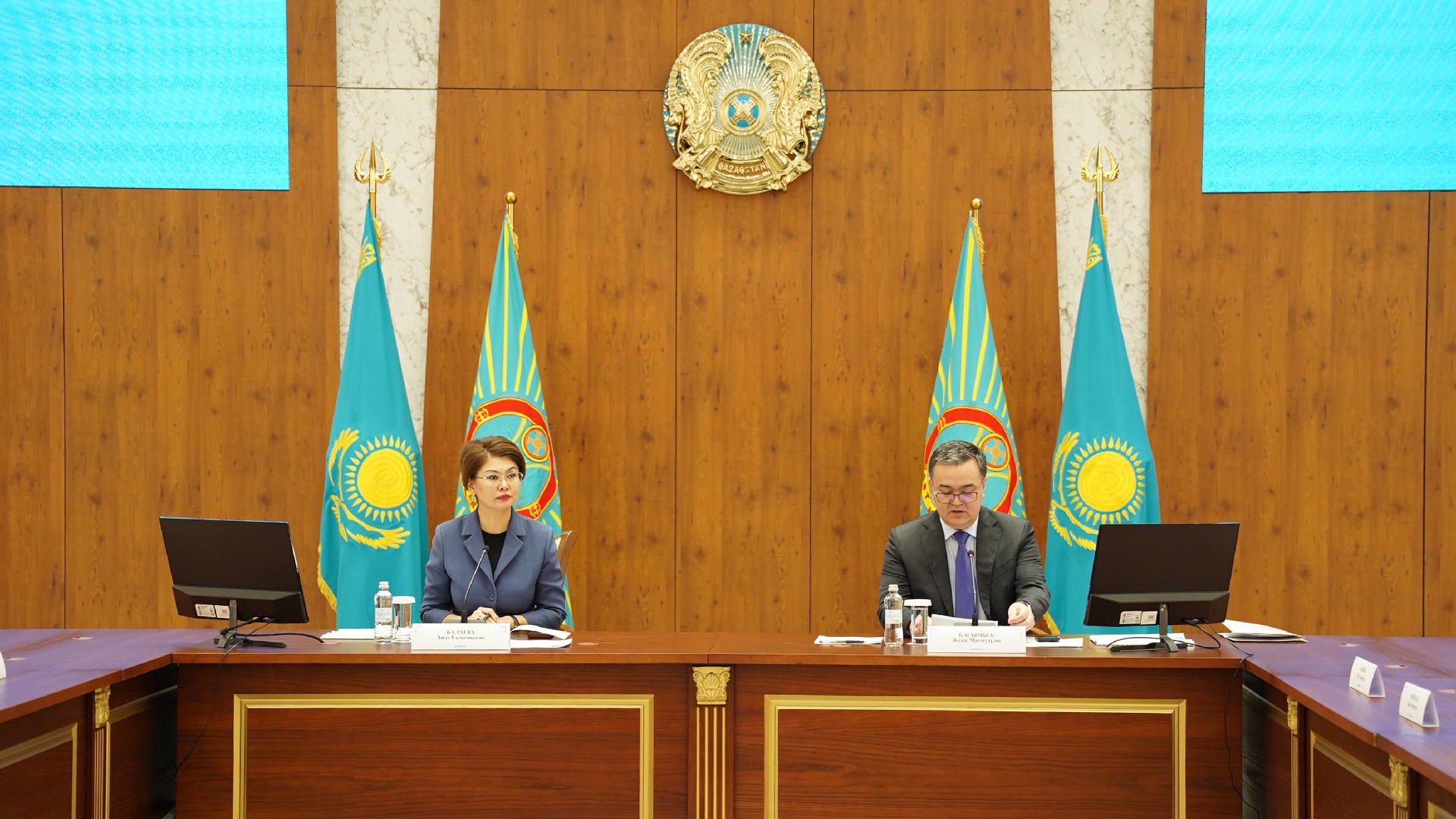 Astanada áleýmettik salany keshendi damytýdyń basymdyqtary talqylandy