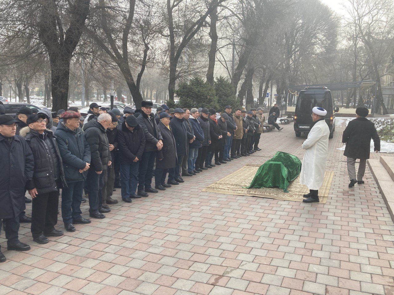 Qazaq jurty akter Nurlan Segizbaevty sońǵy saparǵa shyǵaryp saldy