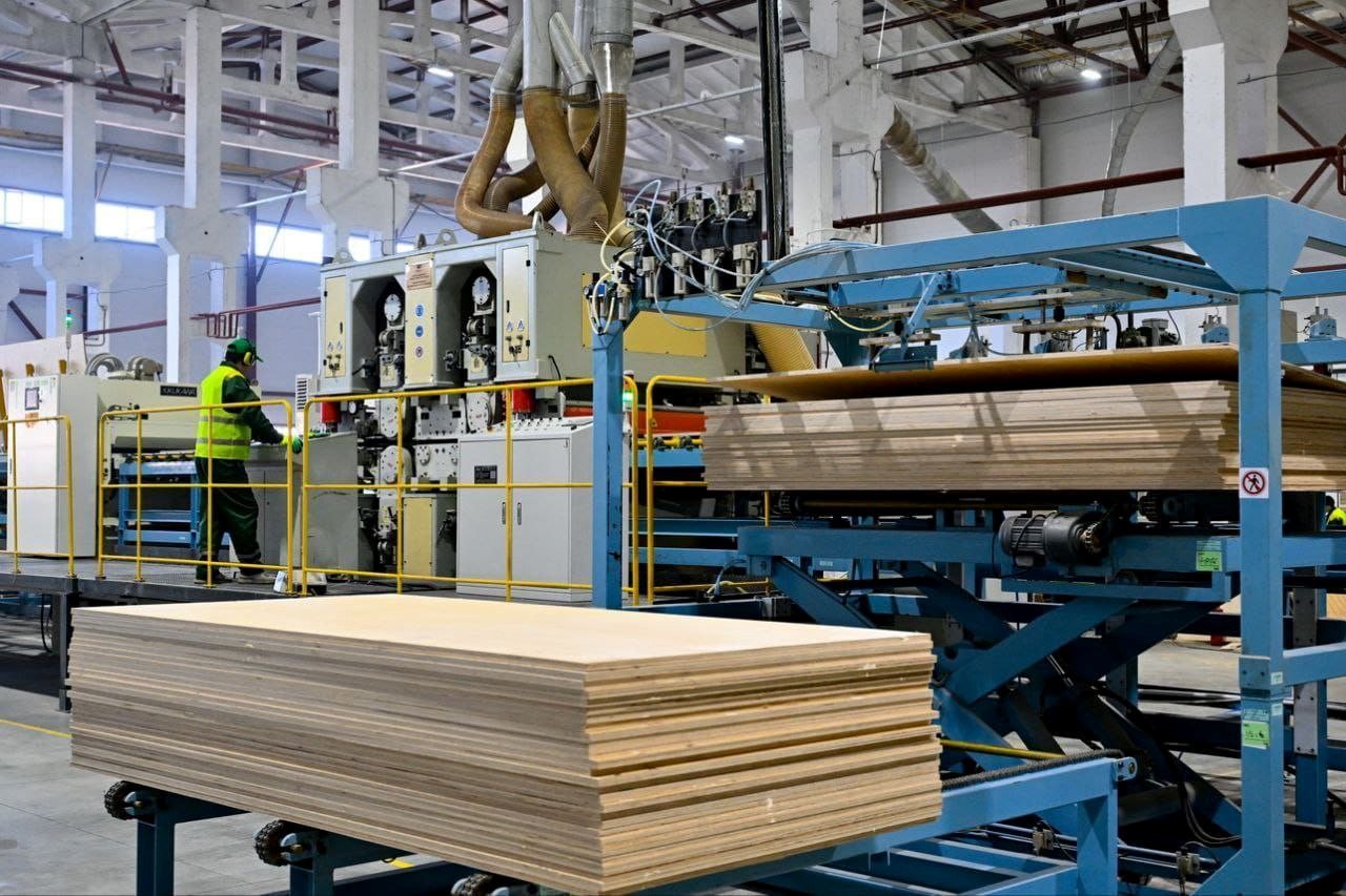 Arnaıy aımaqtyń adymdary