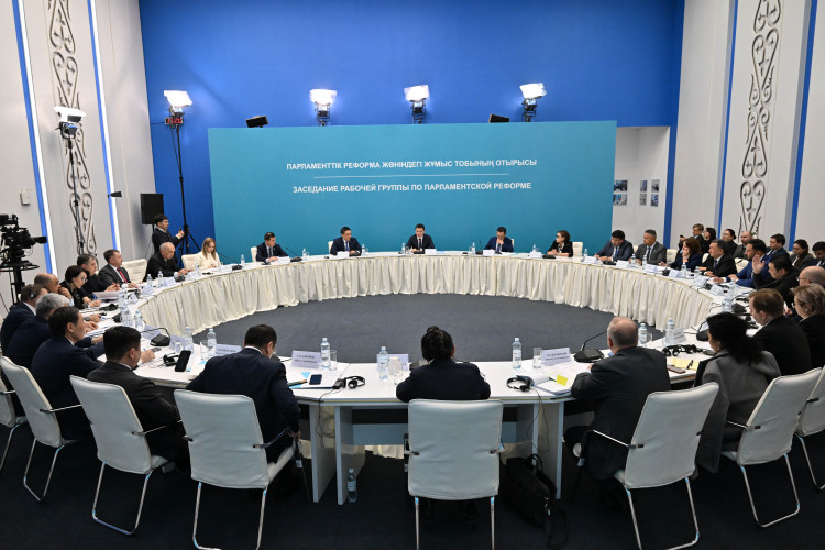 Bolashaq bir palataly Parlamenttiń zań shyǵarý qyzmeti talqylandy