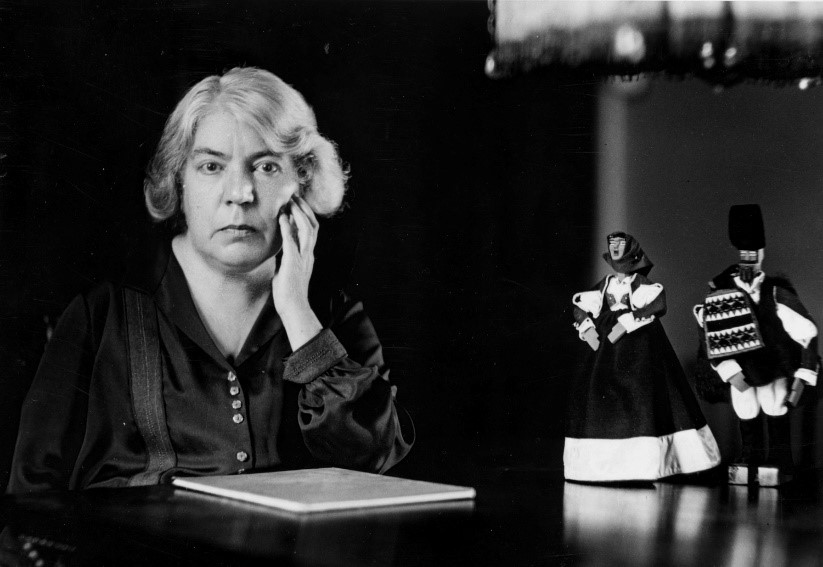 Tórt jyl ǵana mektepke barǵan Nobel ıegeri