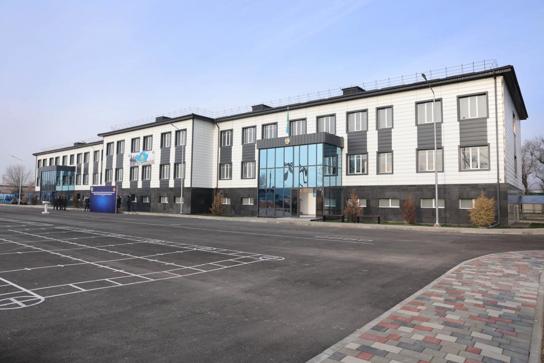 Jambyl oblysynda áskerı kazarma ashyldy