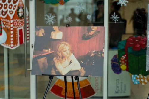 Astana IT University-de «Esirtkisiz álem» kórmesi ótti