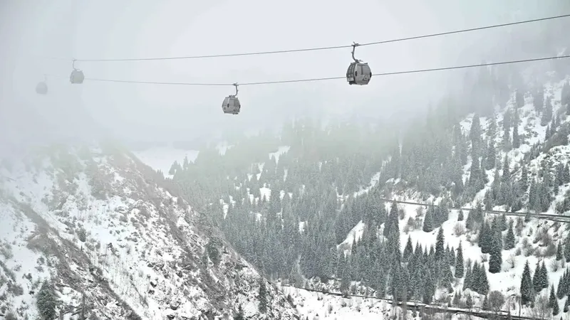 Toqaev: Taý shańǵysy týrızmin damytý úshin tyń tásilder qajet