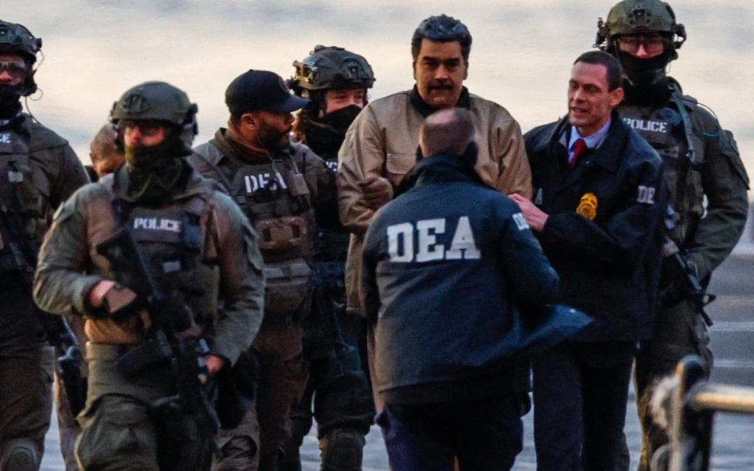 Madýro Nıý-Iorktegi federaldy sotqa jetkizildi